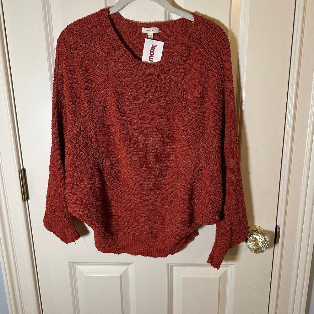 Debut NWT Long Sleeve Sweater